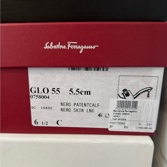 Salvatore Ferragamo Vars Bow Sandal Mule - Picture 5 of 5